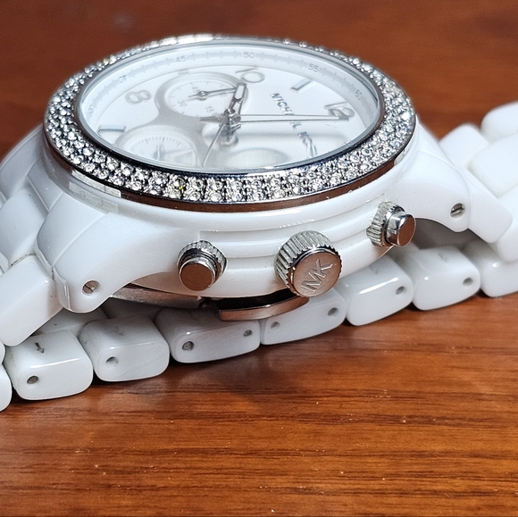 Michael Kors Ceramic Watch - Picture 7 of 11